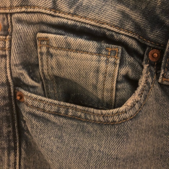 Old Navy High-Waisted O.G. Straight Button-Fly Ripped Jeans - Size 4 - Picture 11 of 11